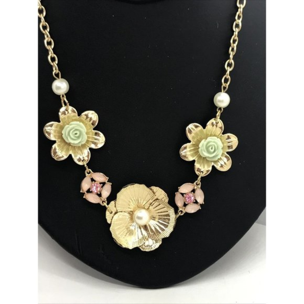 Floral Faux Pearls Pink Mint Green Necklace 18" Flower Chain Statement gold tone